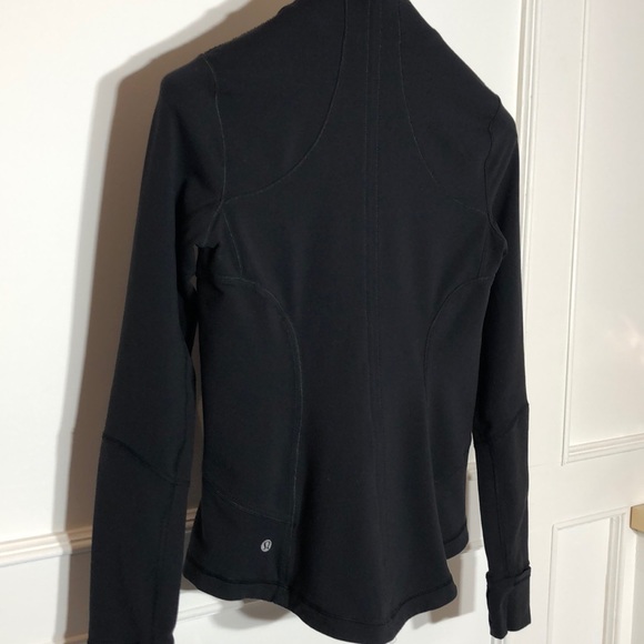 Lululemon Yoga zip-up jacket - Picture 4 of 6